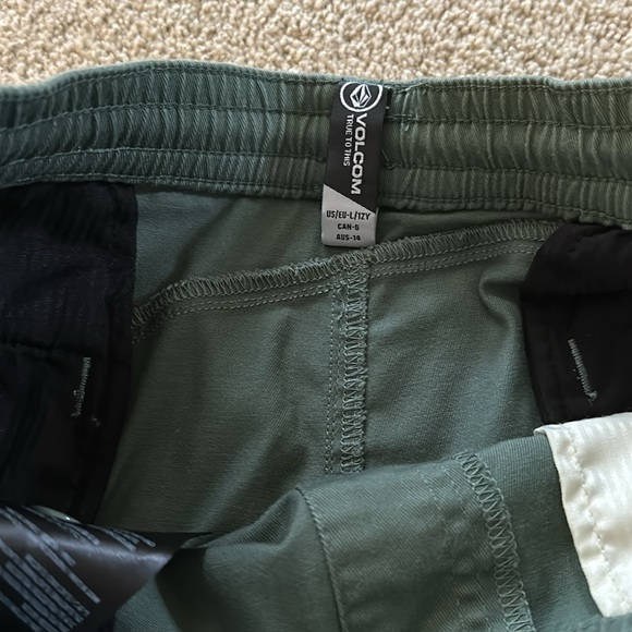 NWT Vineyard Vines LS shirt + Volcom chinos BOYS size M - 12 - Picture 7 of 9